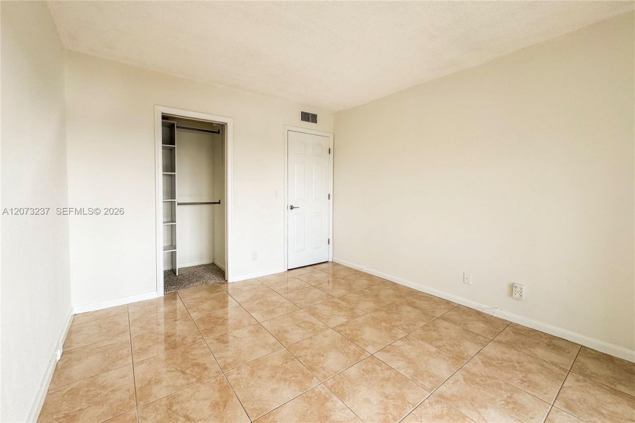 382 Wellington K , Unit 382, West Palm Beach, FL 33417 Photo
