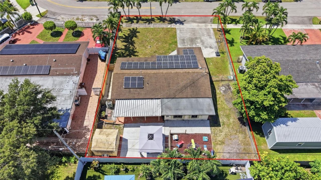 681 W 55th Pl , Hialeah, FL 33012 Photo