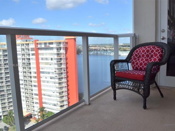 1351 NE Miami Gardens Dr , Unit PH3E, Miami, FL 33179