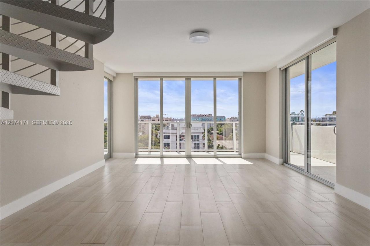 1150 101st St , Unit 702, Bay Harbor Islands, FL 33154 Photo