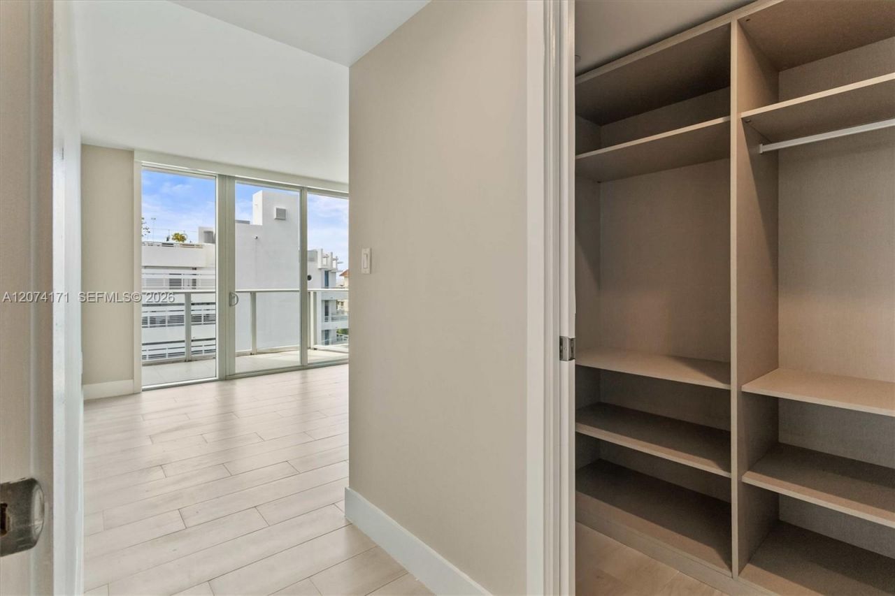 1150 101st St , Unit 702, Bay Harbor Islands, FL 33154 Photo
