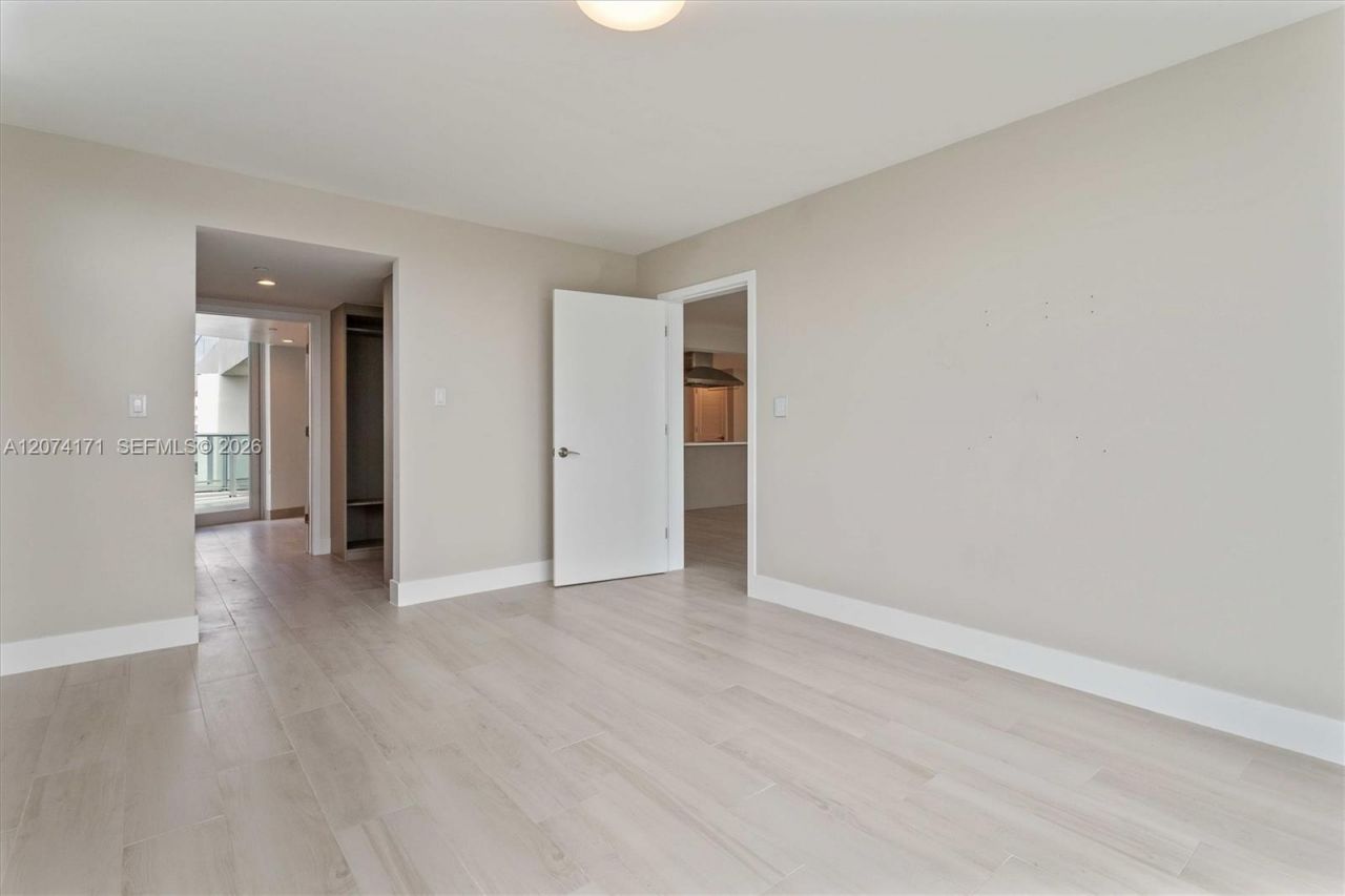 1150 101st St , Unit 702, Bay Harbor Islands, FL 33154 Photo