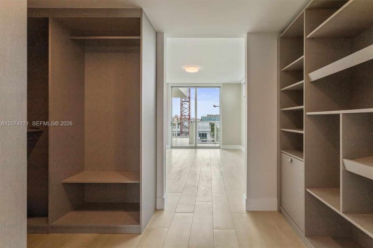 1150 101st St , Unit 702, Bay Harbor Islands, FL 33154 Photo
