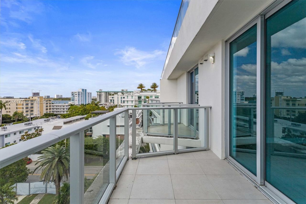 1150 101st St , Unit 702, Bay Harbor Islands, FL 33154 Photo