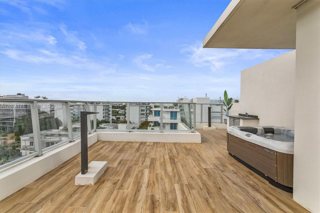 1150 101st St , Unit 702, Bay Harbor Islands, FL 33154 Photo