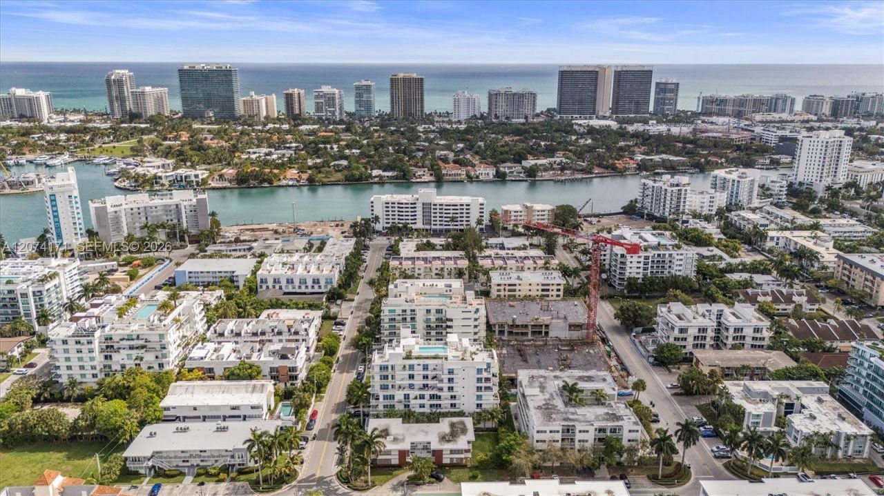 1150 101st St , Unit 702, Bay Harbor Islands, FL 33154 Photo