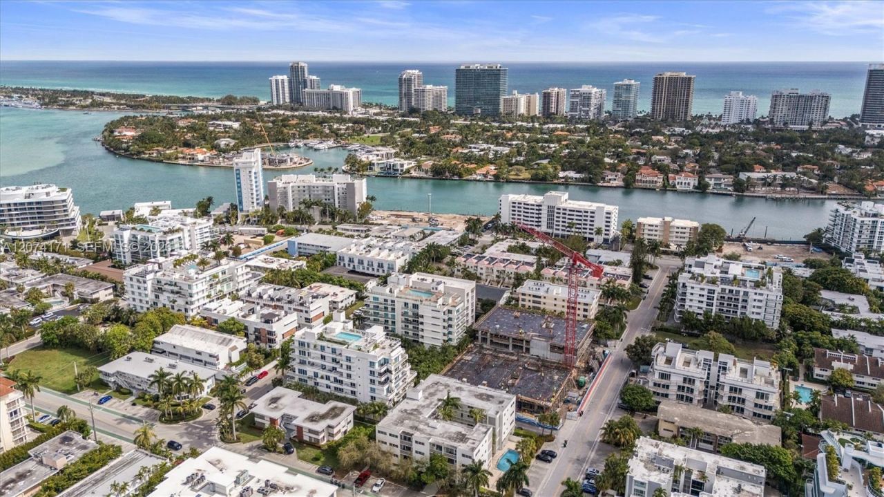 1150 101st St , Unit 702, Bay Harbor Islands, FL 33154 Photo