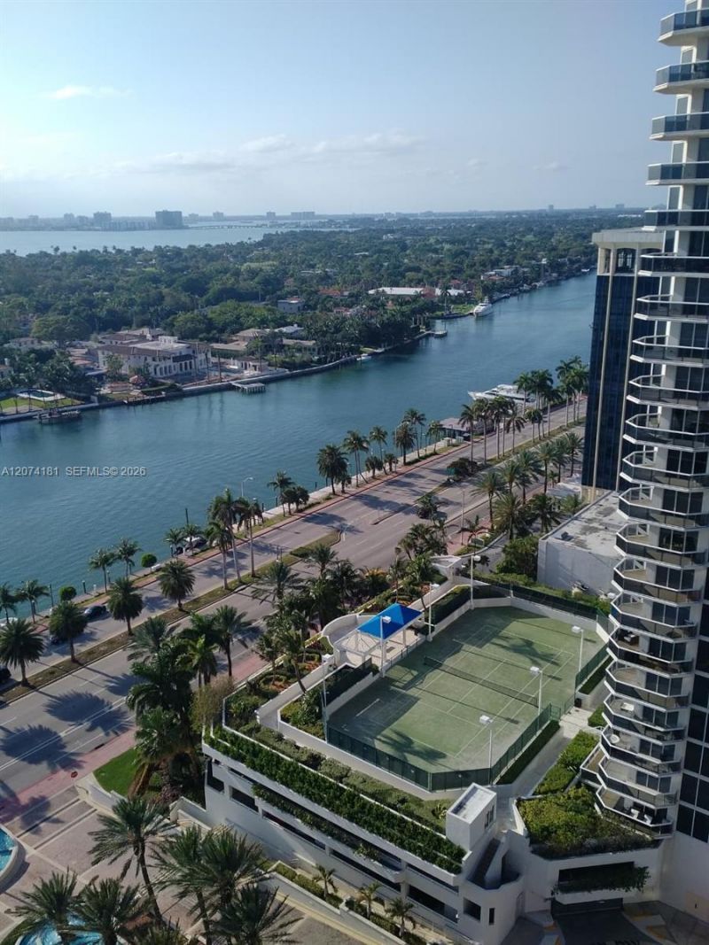 4775 Collins Ave , Unit 2208, Miami Beach, FL 33140 Photo