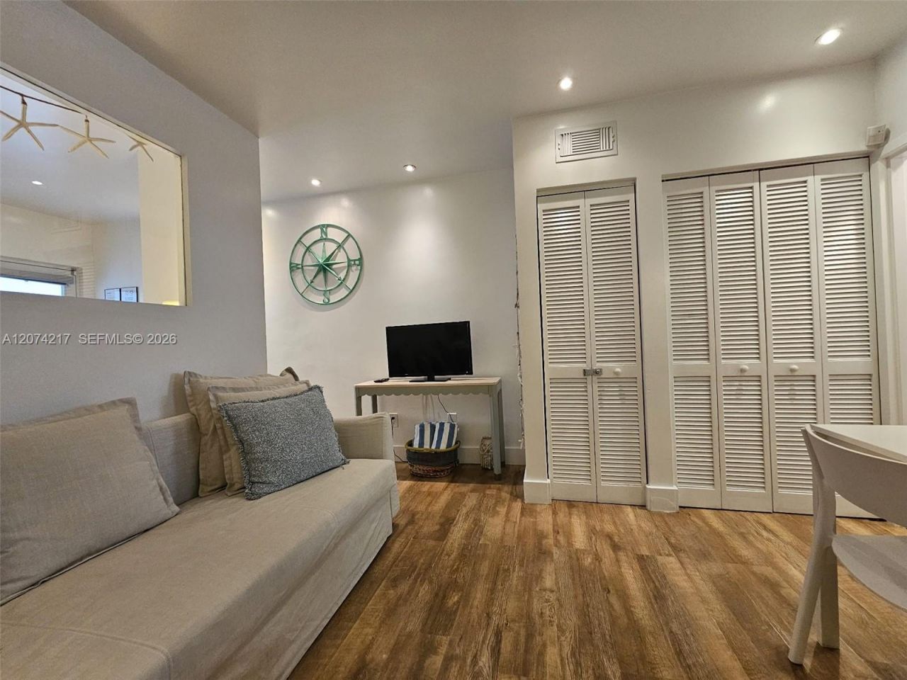 751 Collins Ave , Unit 3, Miami Beach, FL 33139 Photo