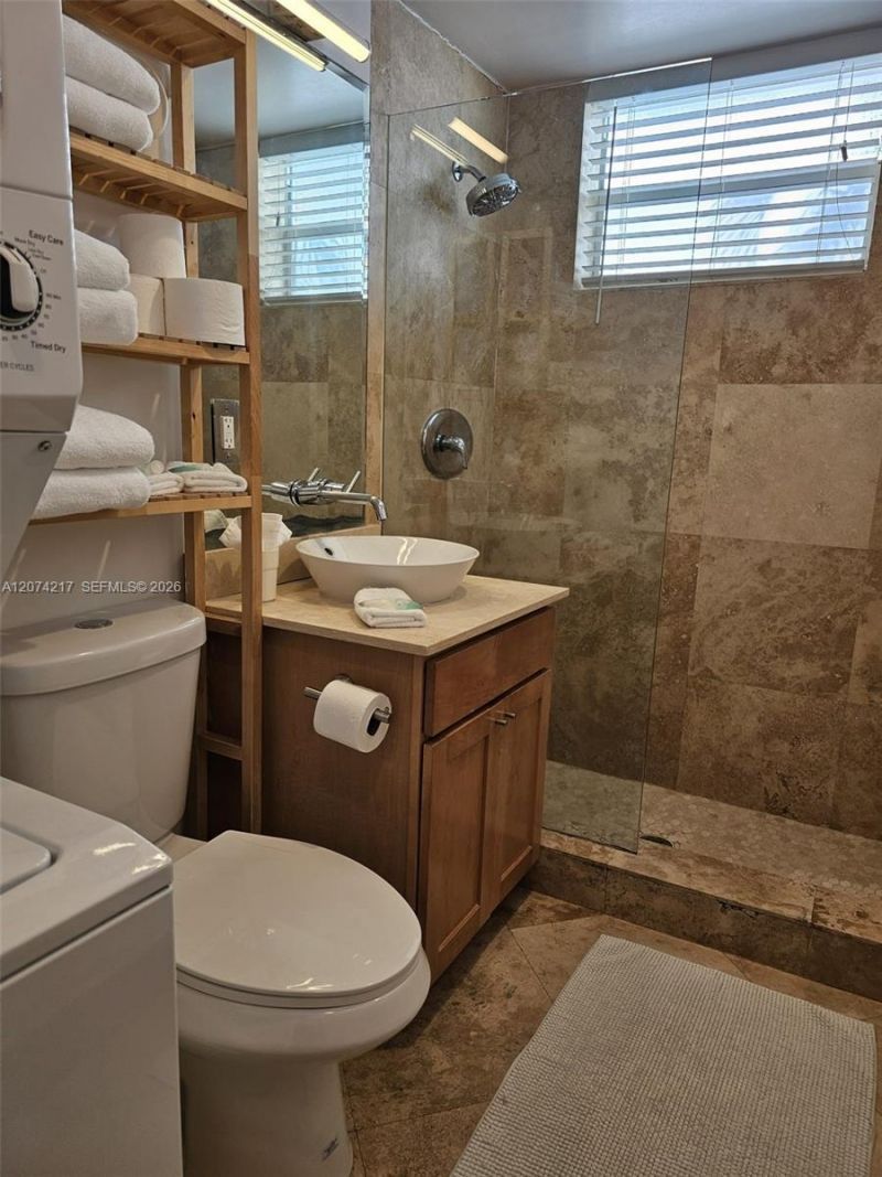 751 Collins Ave , Unit 3, Miami Beach, FL 33139 Photo