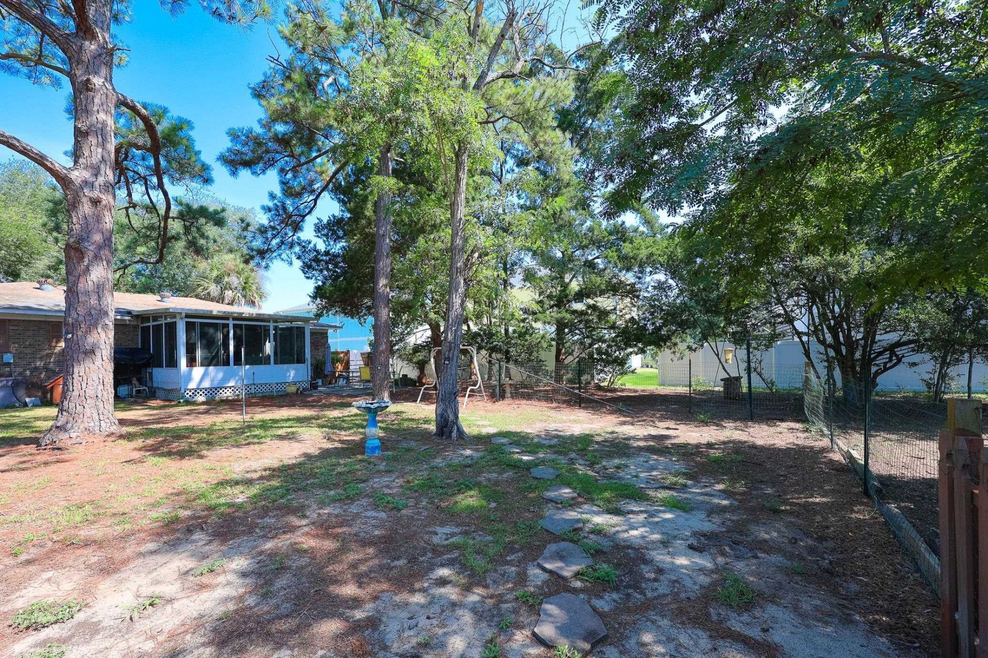 903 Tiffany Ln. Photo 28