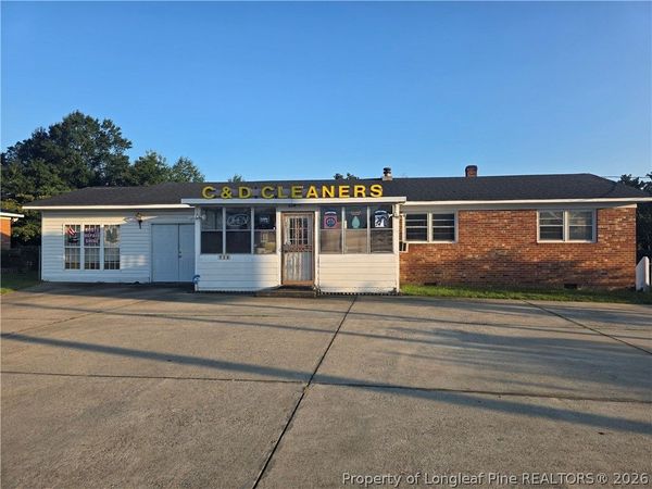 712 E Country Club Drive NW, Fayetteville, NC 28301