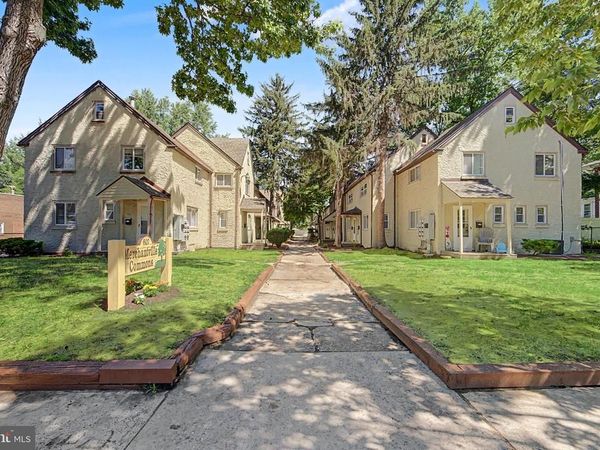 607 W MAPLE AVENUE, MERCHANTVILLE, NJ 08109