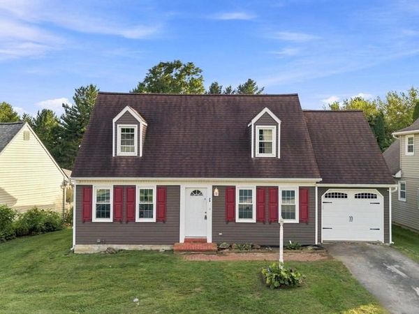 24 WETHERBURN DRIVE, DOWNINGTOWN, PA 19335