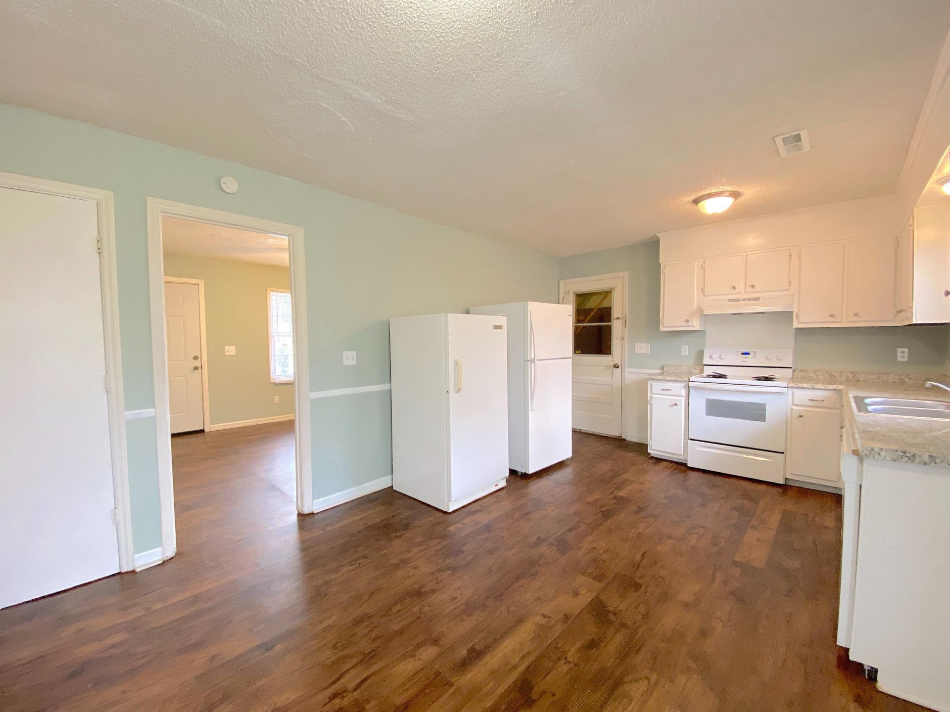 109 Red Cedar Drive Photo 5