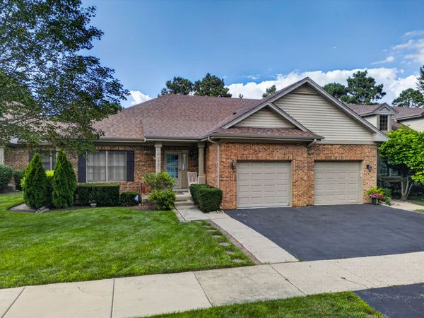 3932 Balmoral Court , Rolling Meadows, IL 60008