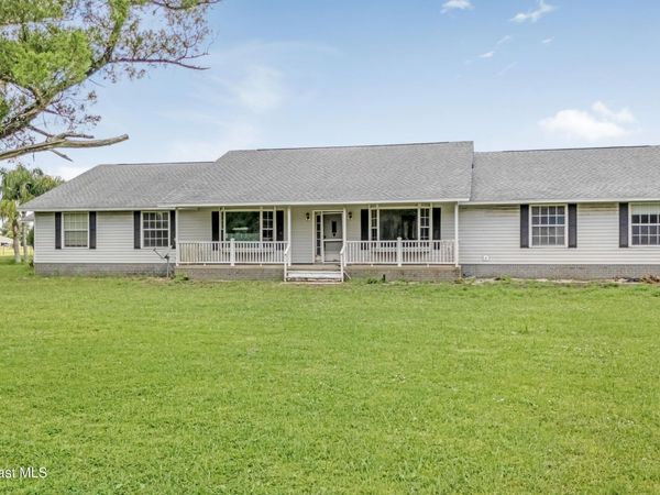 4255 Dixie Way , Mims, FL 32754
