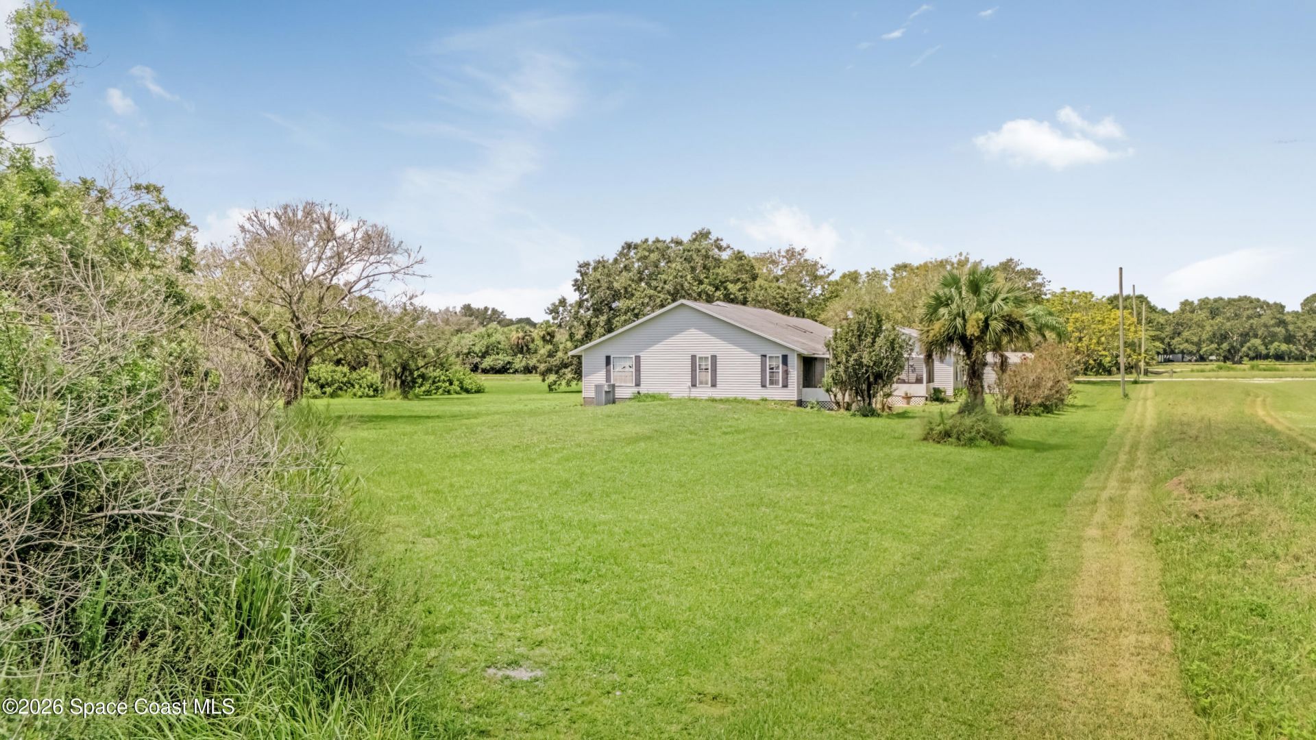 4255 Dixie Way , Mims, FL 32754 Photo