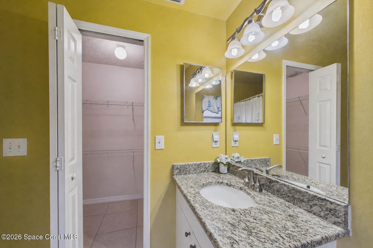 2800 Saint James Lane , Melbourne, FL 32935 Photo