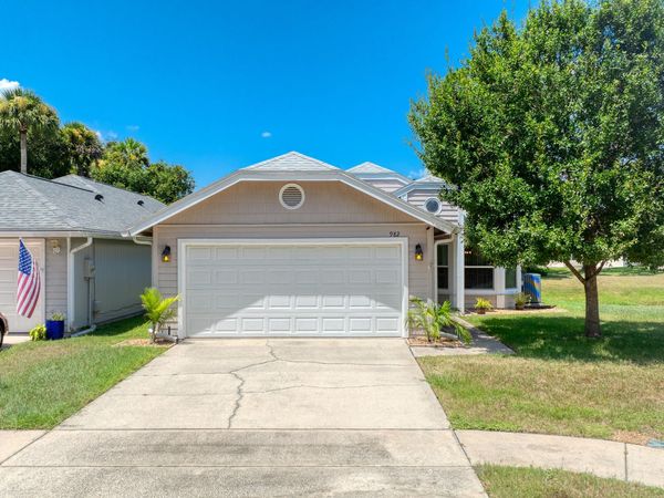 982 Breezemont Court, Port Orange, FL 32127