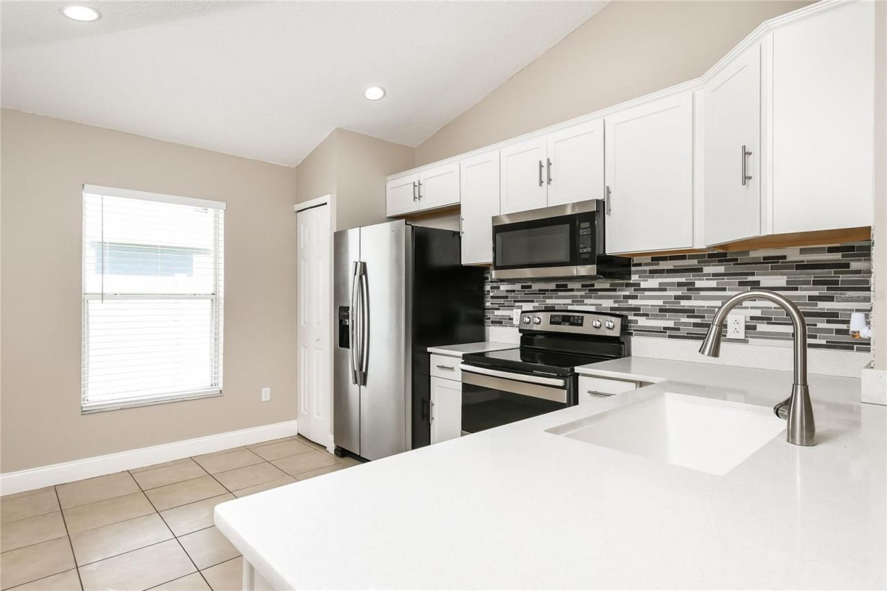 348 Walpole Loop , Davenport, FL 33897 Photo