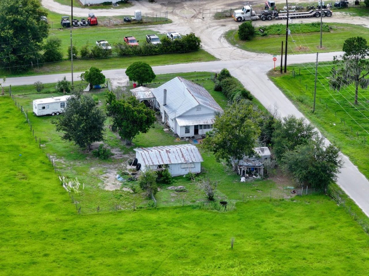 3984 Dixiana Drive , Bowling Green, FL 33834 Photo