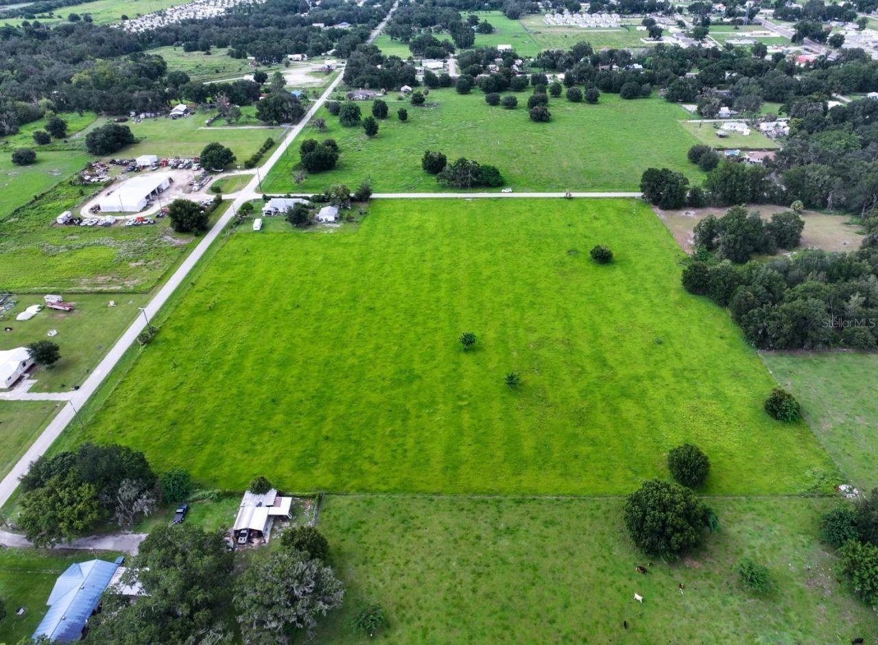 3984 Dixiana Drive , Bowling Green, FL 33834 Photo
