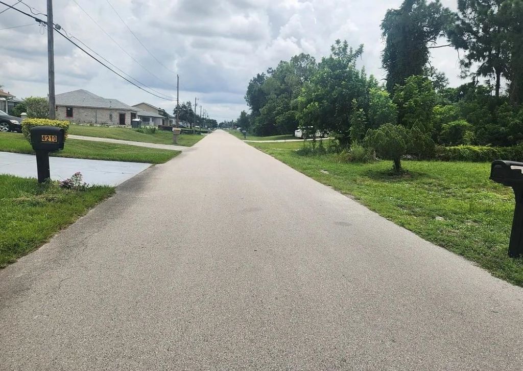 4212 W 5th Street , Other Florida, FL 33971 Photo