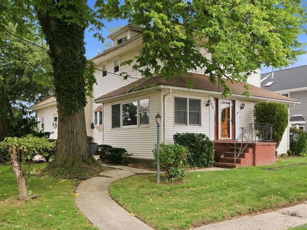 105 N Corona Avenue, Valley Stream, NY 11580