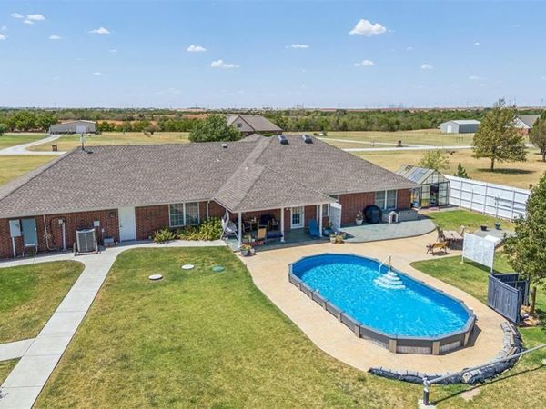 7414 High Meadows Lane, Piedmont, OK 73078
