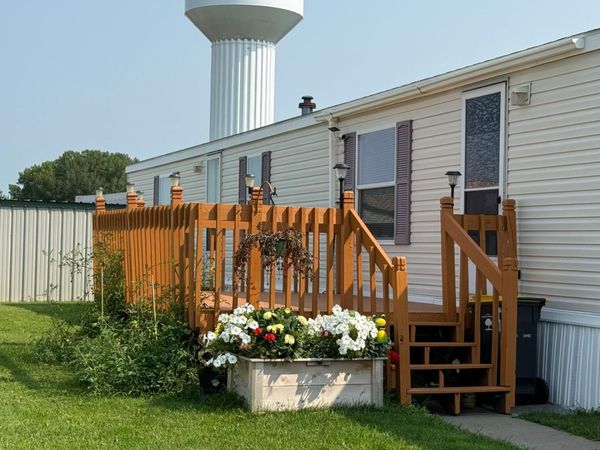 2062 Morgan Way, North Mankato, MN 56003