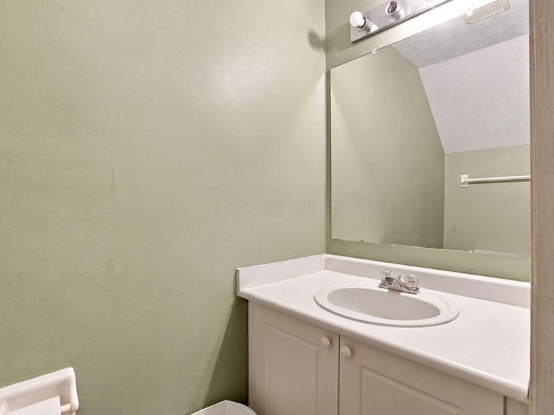 4649 Hobson Drive , Unit 12C, Columbus, OH 43228 Photo 12