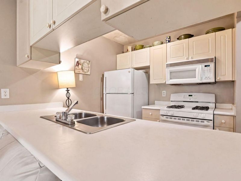 4649 Hobson Drive , Unit 12C, Columbus, OH 43228 Photo 6