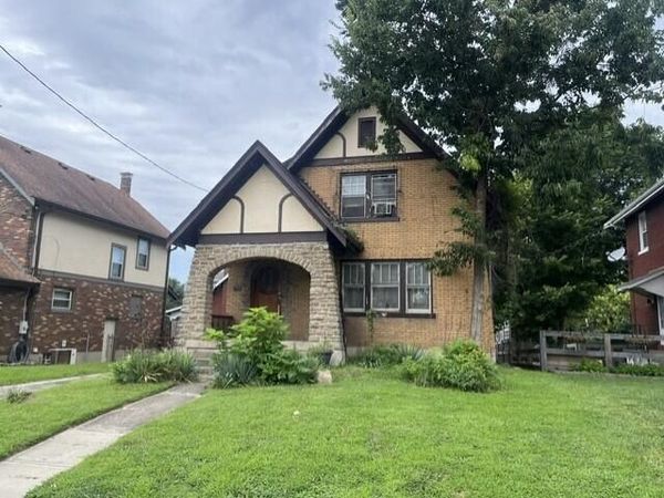 205 Bonnie Leslie Avenue, Bellevue, KY 41073