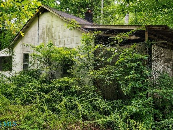 9225 Diascund Road , Lanexa, VA 23089