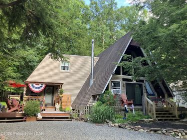 108 Lisa Lake Court, Drums, PA 18222