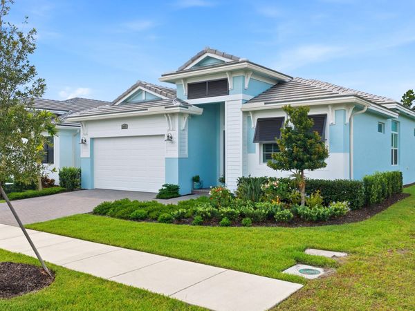 2165 SE MOSAIC Boulevard, Port St. Lucie, FL 34984