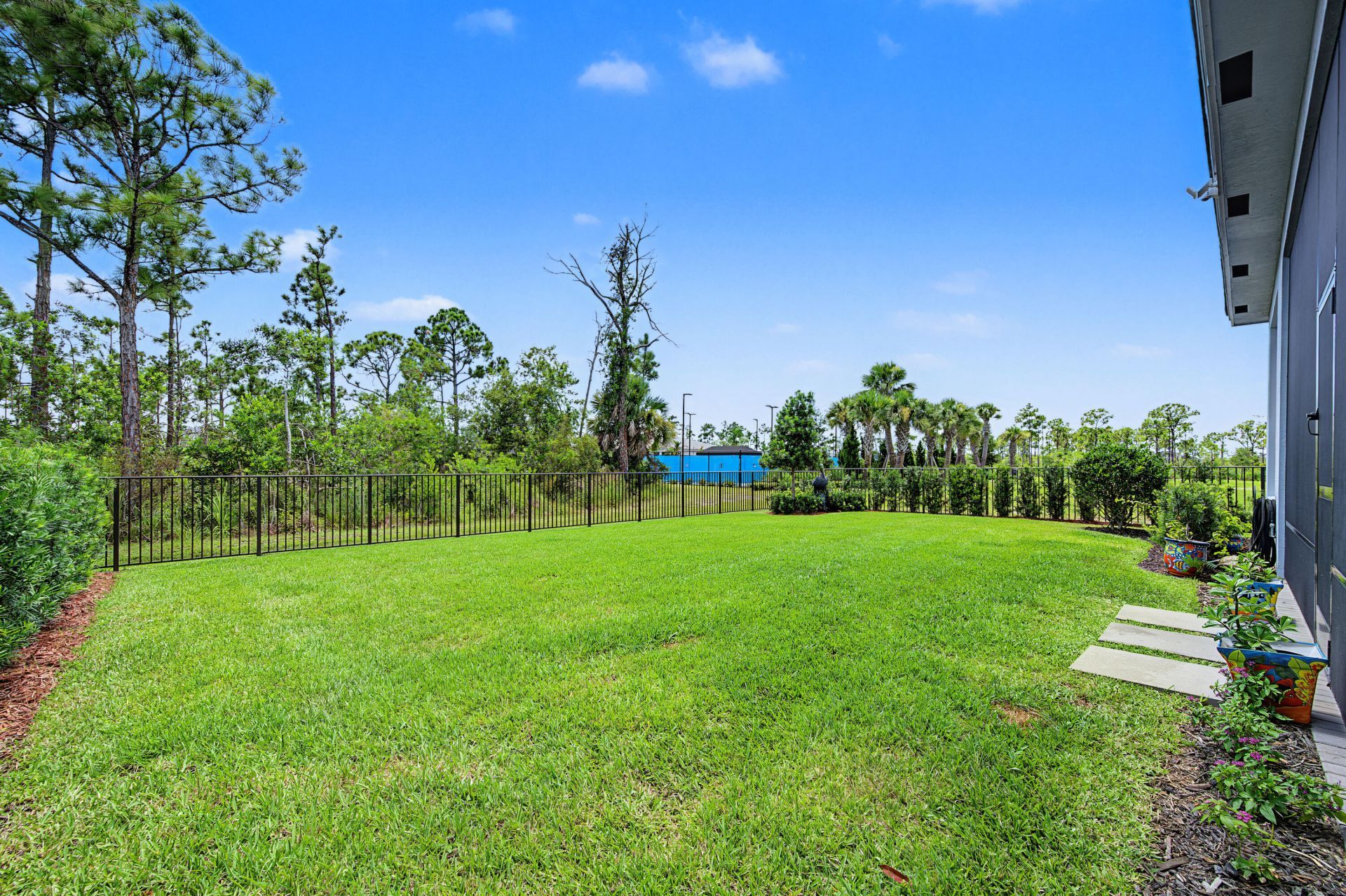 2165 SE Mosaic Boulevard, Port Saint Lucie, FL 34984 Photo
