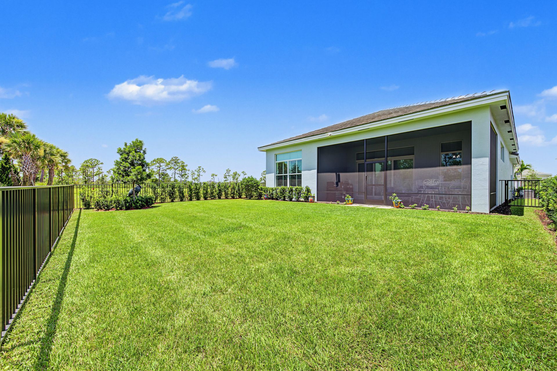 2165 SE Mosaic Boulevard, Port Saint Lucie, FL 34984 Photo