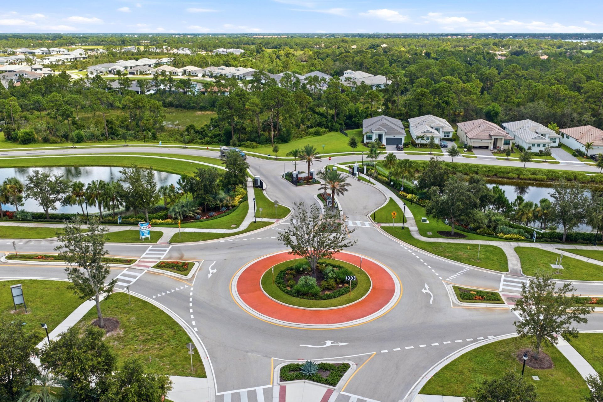 2165 SE Mosaic Boulevard, Port Saint Lucie, FL 34984 Photo