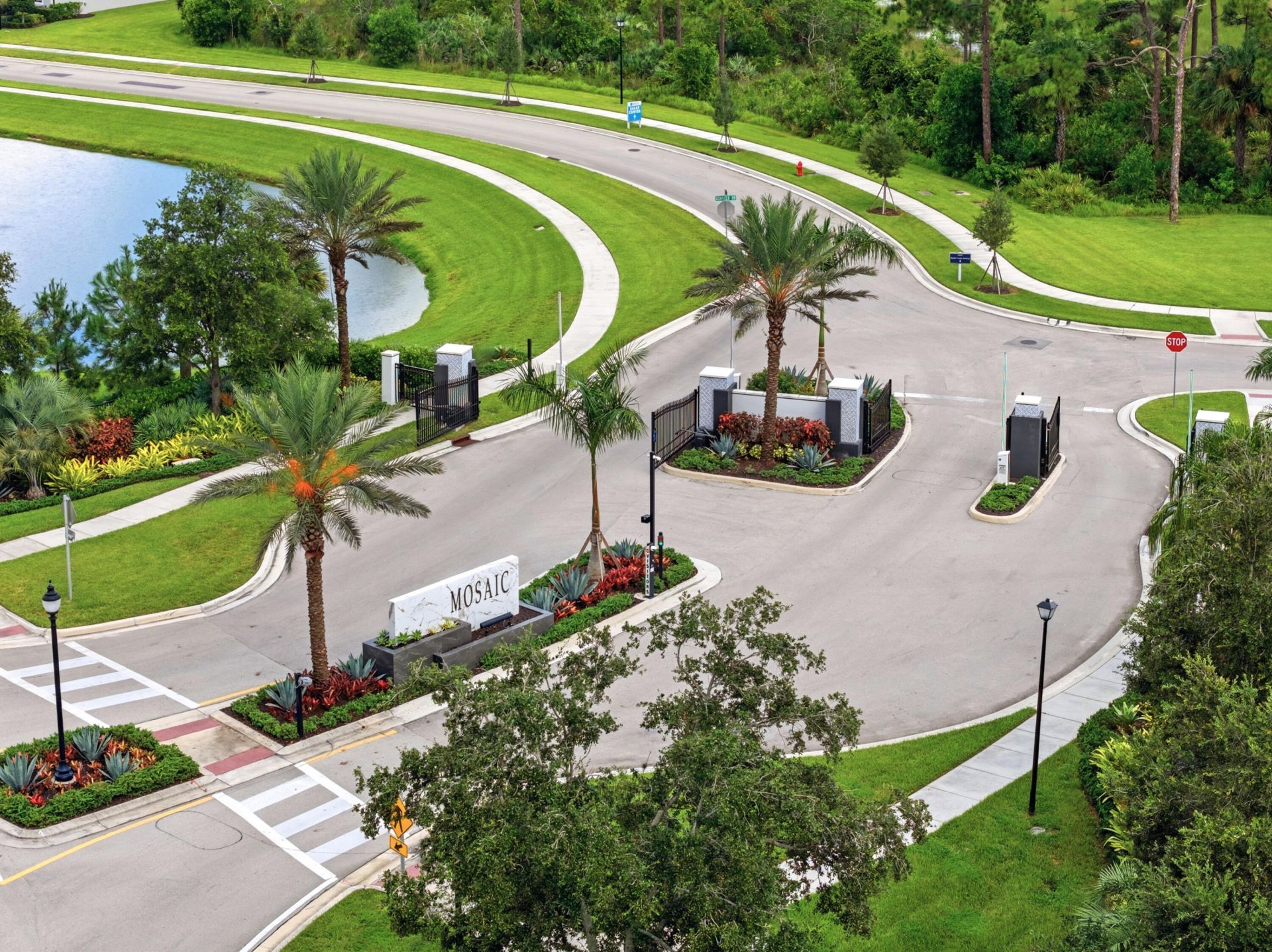2165 SE Mosaic Boulevard, Port Saint Lucie, FL 34984 Photo