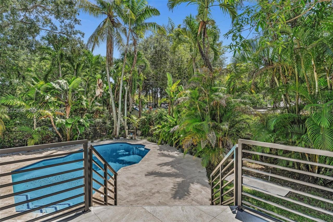 7920 SW 132nd St , Pinecrest, FL 33156 Photo