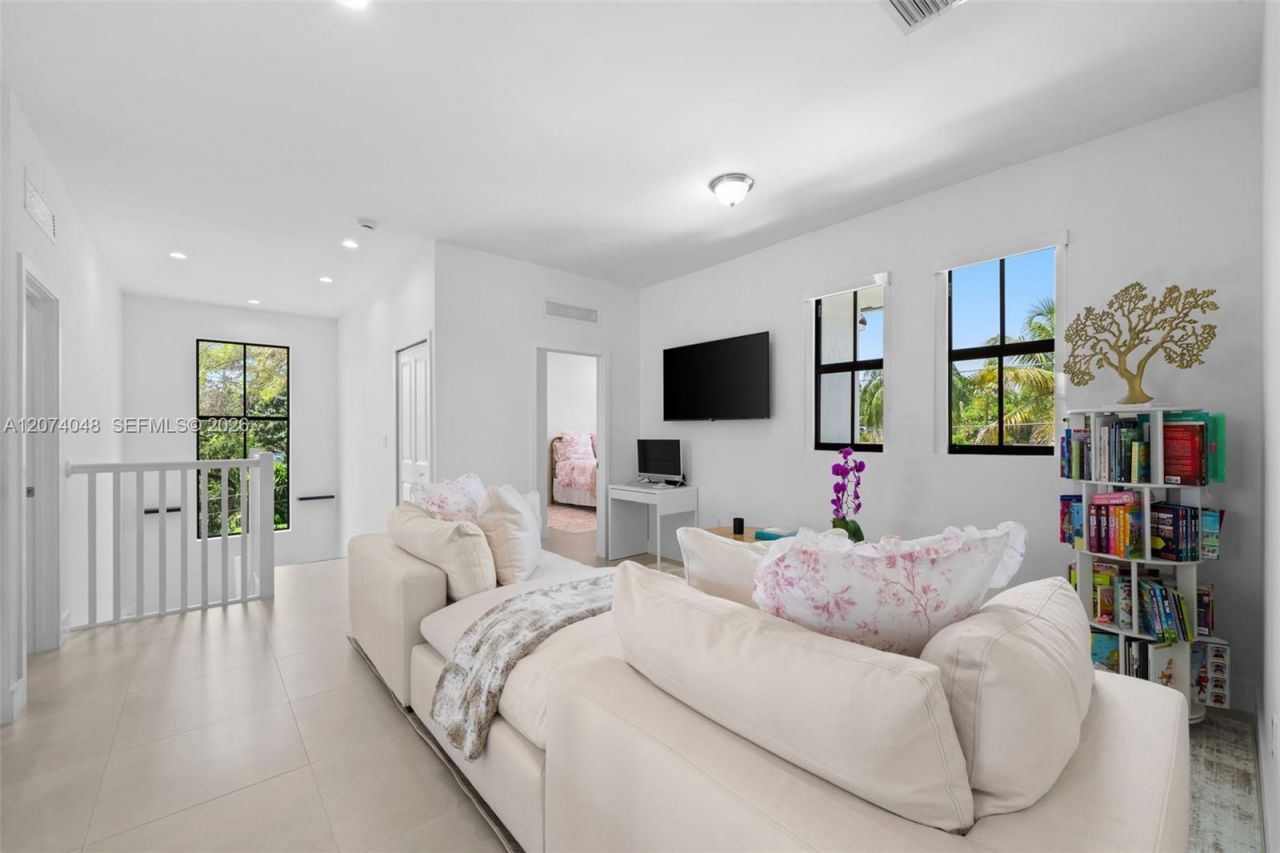15875 SW 90th Ave , Palmetto Bay, FL 33157 Photo