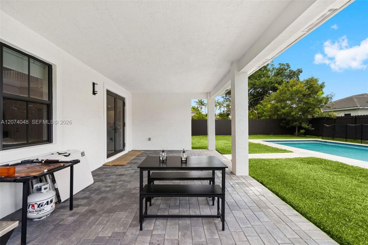 15875 SW 90th Ave , Palmetto Bay, FL 33157 Photo