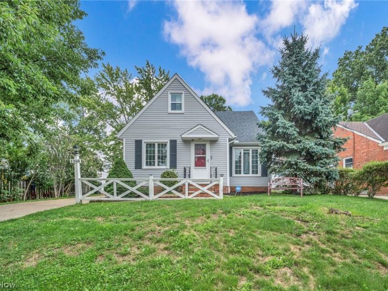 1369 Cranover Road, Lyndhurst, OH 44124 Photo 1