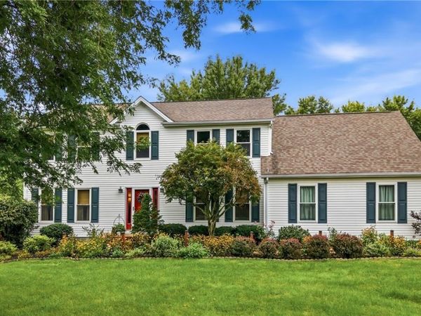 9945 Ginger Hill Road, New Middletown, OH 44442