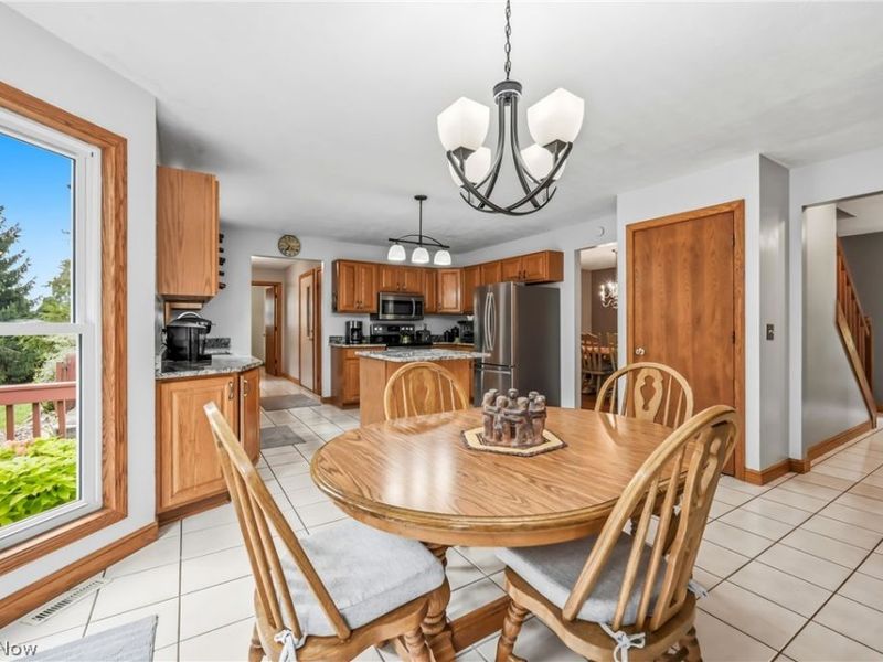 9945 Ginger Hill Road, New Middletown, OH 44442 Photo 11