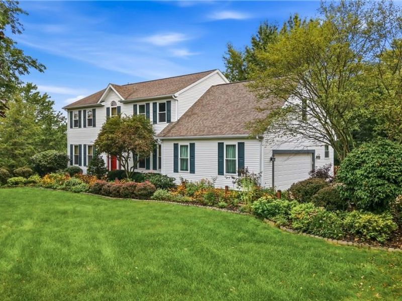 9945 Ginger Hill Road, New Middletown, OH 44442 Photo 2