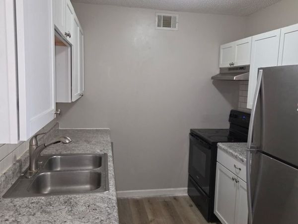 2420 Park Avenue , Unit 20, Muscatine, IA 52761
