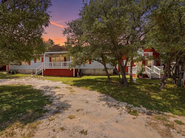942 Leaning Oak, Spring Branch, TX 78070